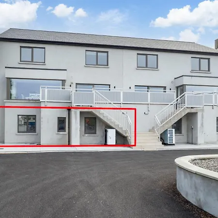 Apartment Pierside 2 *