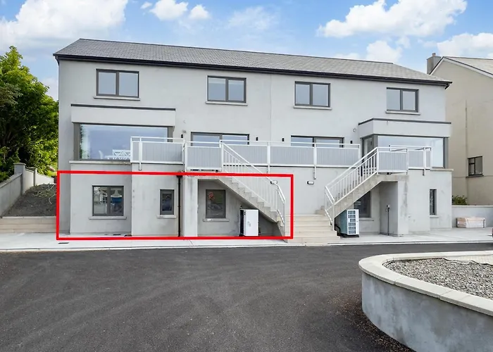 Apartment Pierside 2 *