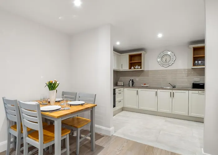 Pierside 2 Apartment *